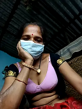 Snapshot of Hot-honi chatting on 10-03-25, 10:33 Hot-honi online show from 10-03-25, 10:33