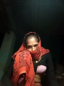 Snapshot of Hot-honi chatting on 09-21-25, 11:54 Hot-honi online show from 09-21-25, 11:54