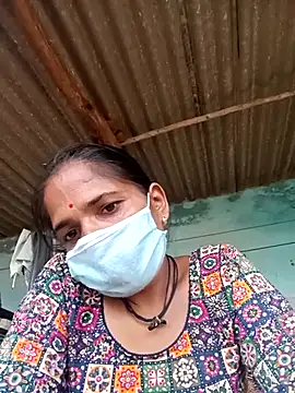 Snapshot of Hot-honi chatting on 09-17-25, 11:45 Hot-honi online show from 09-17-25, 11:45