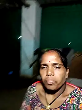 Snapshot of Hot-honi chatting on 09-09-25, 02:37 Hot-honi online show from 09-09-25, 02:37