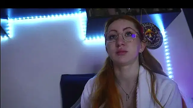DaddysLittleSlutfox online show from 05-14-26, 04:09