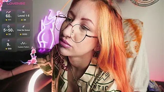 DaddysLittleSlutfox online show from 09-10-25, 06:45