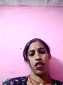 Snapshot of Cut_suman chatting on 10-14-25, 08:31 Cut suman online show from 10-14-25, 08:31
