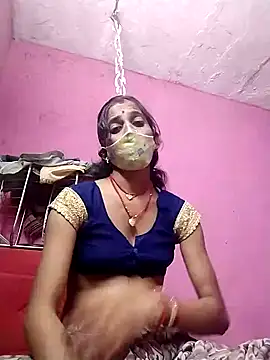 Snapshot of Cut_suman chatting on 10-17-25, 03:47 Cut suman online show from 10-17-25, 03:47