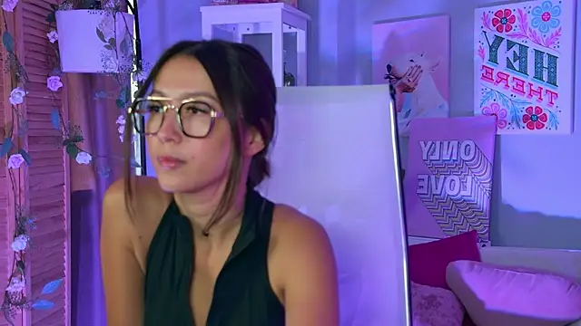 CarlieWalker online show from 09-12-25, 05:24