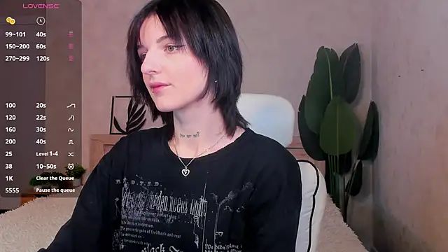 Lynn Martin online show from 04-12-26, 12:47