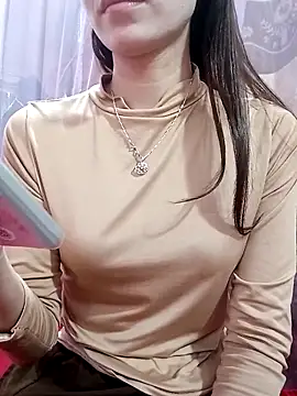 CherryBeii online show from 11-17-25, 02:48