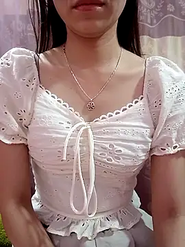 CherryBeii online show from 11-17-25, 10:47