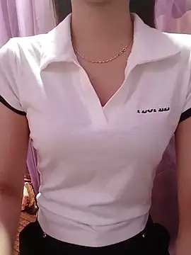 Snapshot of CherryBeii chatting on 05-15-26, 10:41 CherryBeii online show from 05-15-26, 10:41