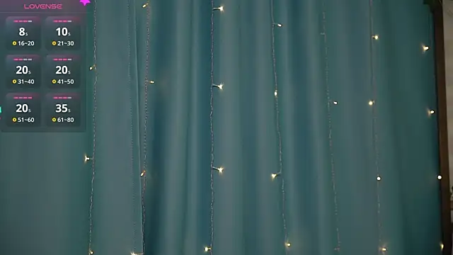 Snapshot of Ruminelle chatting on 10-10-25, 01:23 Ruminelle online show from 10-10-25, 01:23