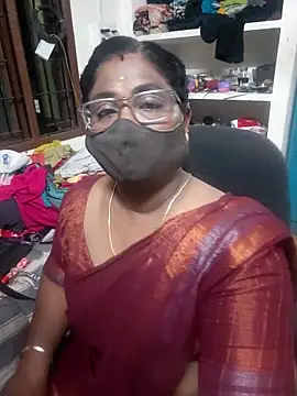 Snapshot of Tamil_Kavitha10 chatting on 06-18-26, 05:51 Tamil Kavitha10 online show from 06-18-26, 05:51