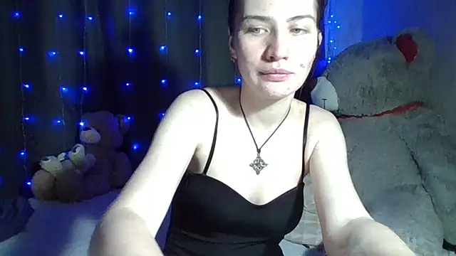Snapshot of Nancy_Luna chatting on 10-18-25, 06:21 Nancy Luna online show from 10-18-25, 06:21