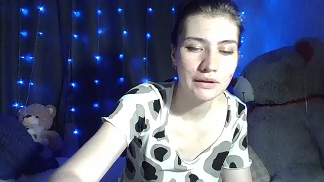 Snapshot of Nancy_Luna chatting on 10-01-25, 04:33 Nancy Luna online show from 10-01-25, 04:33