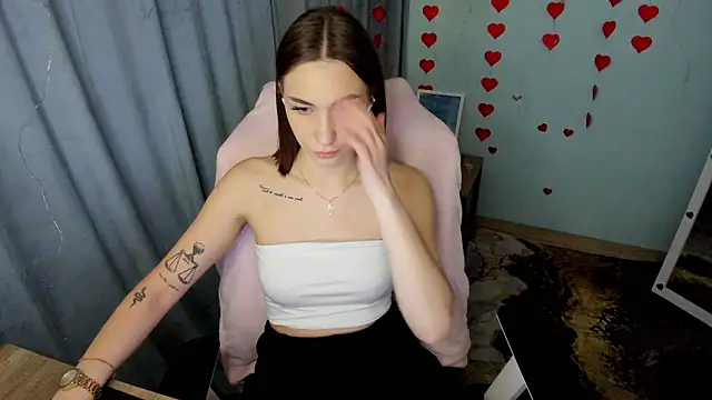 Bella Night4 online show from 03-20-26, 01:45