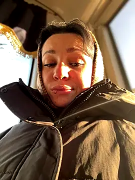 VendiMur online show from 11-11-25, 04:07