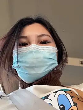 Snapshot of Winnie-1016 chatting on 03-23-26, 05:18 Winnie-1016 online show from 03-23-26, 05:18