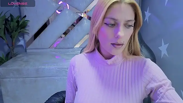 Candy kush t online show from 02-11-26, 03:17