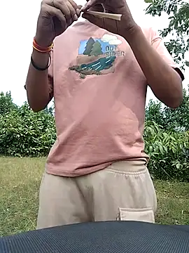 7incpink online show from 10-20-25, 06:04