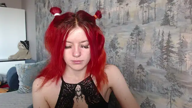 Snapshot of __Elina__ chatting on 10-19-25, 04:15 Elina online show from 10-19-25, 04:15