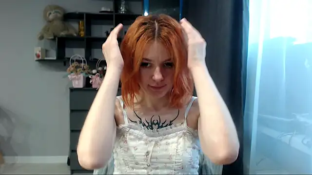 Snapshot of __Elina__ chatting on 09-24-25, 03:57 Elina online show from 09-24-25, 03:57