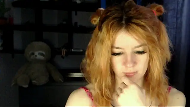 Snapshot of __Elina__ chatting on 10-02-25, 04:49 Elina online show from 10-02-25, 04:49