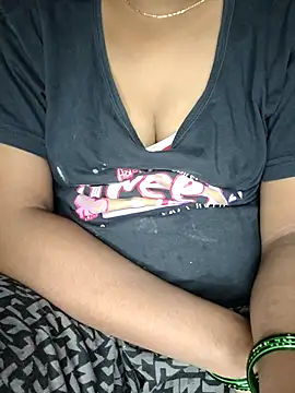 Snapshot of SindhuHappy chatting on 10-15-25, 05:10 SindhuHappy online show from 10-15-25, 05:10