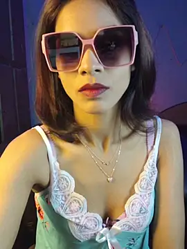 royeoy22 online show from 05-03-26, 04:17