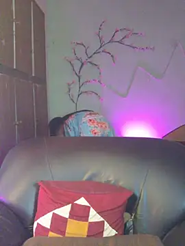 royeoy22 online show from 04-19-26, 05:19