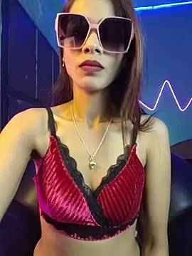 royeoy22 online show from 04-07-26, 10:17