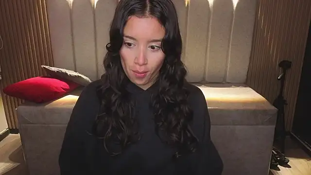  Mia Evans 1 online show from 01-12-26, 01:18