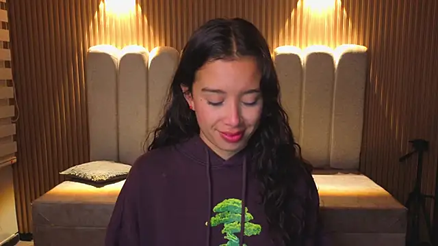  Mia Evans 1 online show from 12-21-25, 11:45