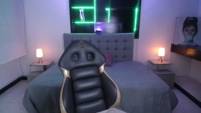  Mia Evans 1 online show from 04-14-26, 02:22