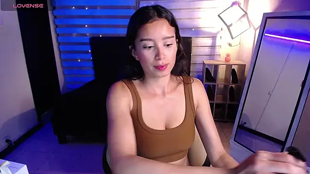  Mia Evans 1 online show from 10-28-25, 07:35