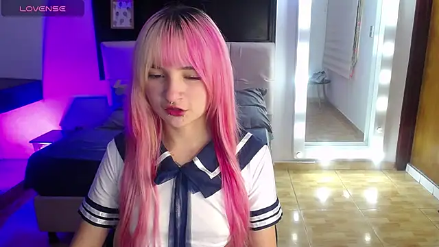  Charlotte Collins  online show from 06-16-26, 03:56