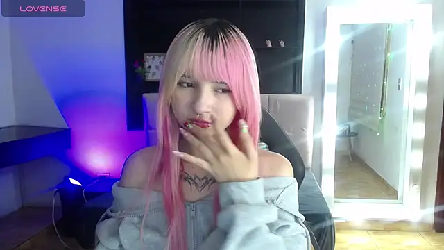  Charlotte Collins  online show from 06-27-26, 03:29