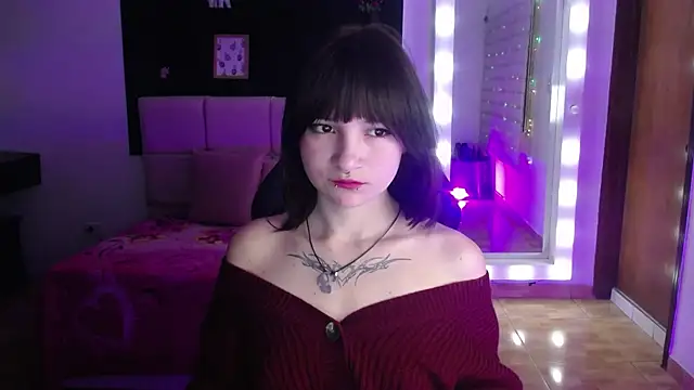  Charlotte Collins  online show from 11-25-25, 02:28