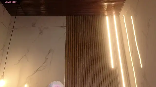  Charlotte Collins  online show from 03-20-26, 02:40