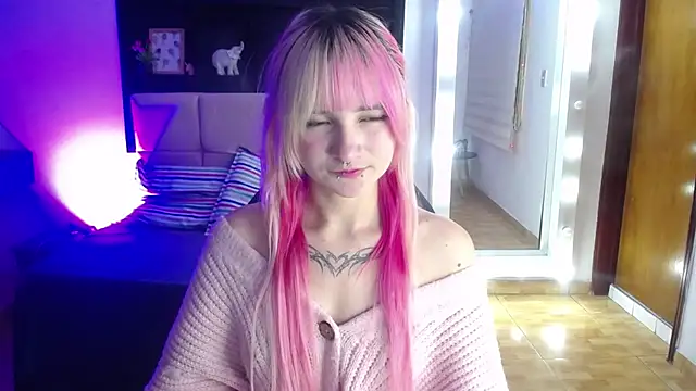  Charlotte Collins  online show from 06-19-26, 03:40