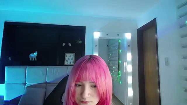  Charlotte Collins  online show from 04-11-26, 02:21