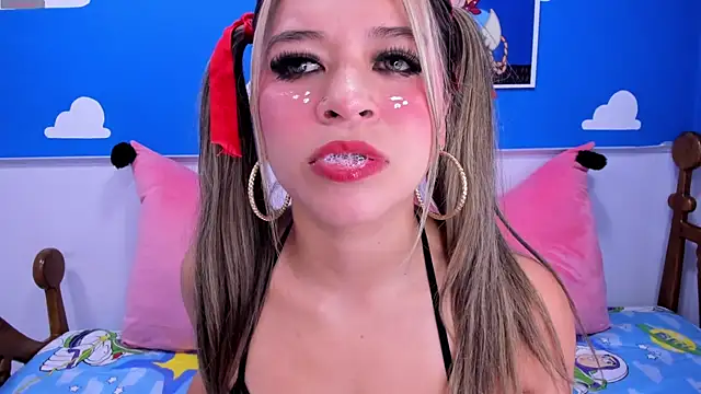 miss  evolet online show from 04-18-26, 11:12