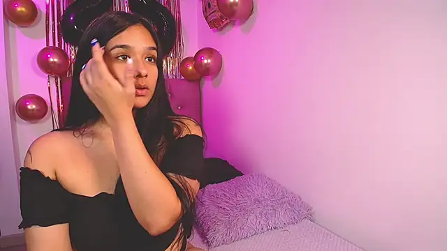 mae nathan  online show from 11-20-25, 05:30