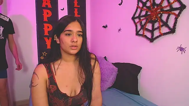 Snapshot of mae_nathan_ chatting on 10-21-25, 03:33 mae nathan  online show from 10-21-25, 03:33