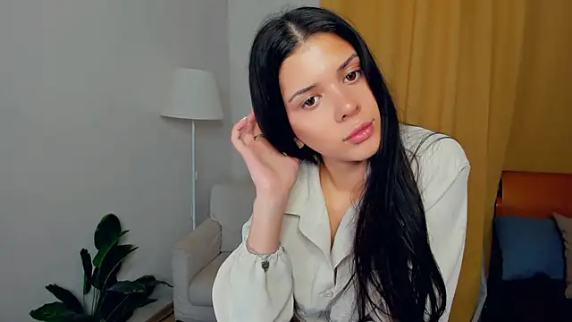 JoCauterucci online show from 11-04-25, 07:12