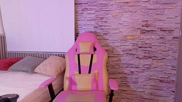 liz monserrat 1 online show from 11-21-25, 07:57