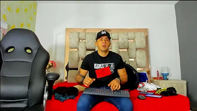 AngelAndChris online show from 09-17-25, 12:07