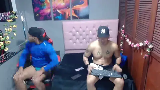 AngelAndChris online show from 09-20-25, 12:43