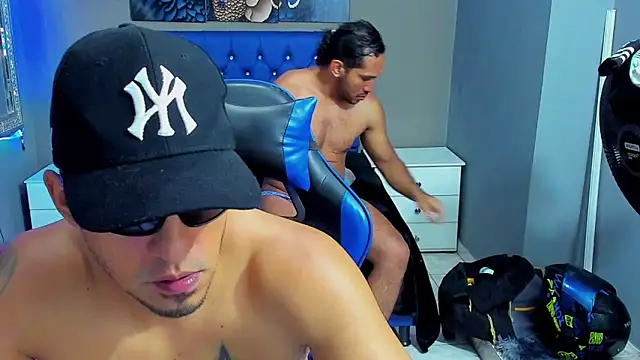 AngelAndChris online show from 10-18-25, 01:13
