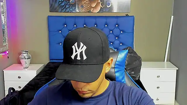 AngelAndChris online show from 09-24-25, 12:11