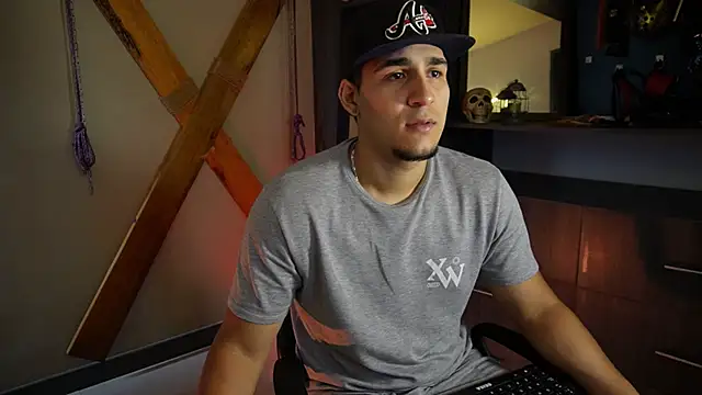 Snapshot of massimo_vidal_ chatting on 09-12-25, 01:22 massimo vidal  online show from 09-12-25, 01:22