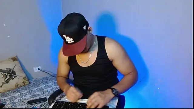 massimo vidal  online show from 11-13-25, 08:35